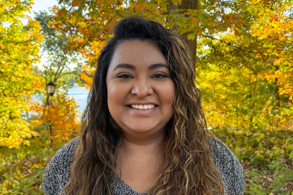 Headshot of Denisse Huezo-Rosales.