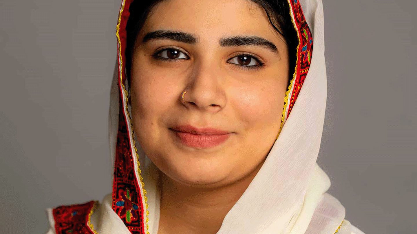 Pashtana Headshot