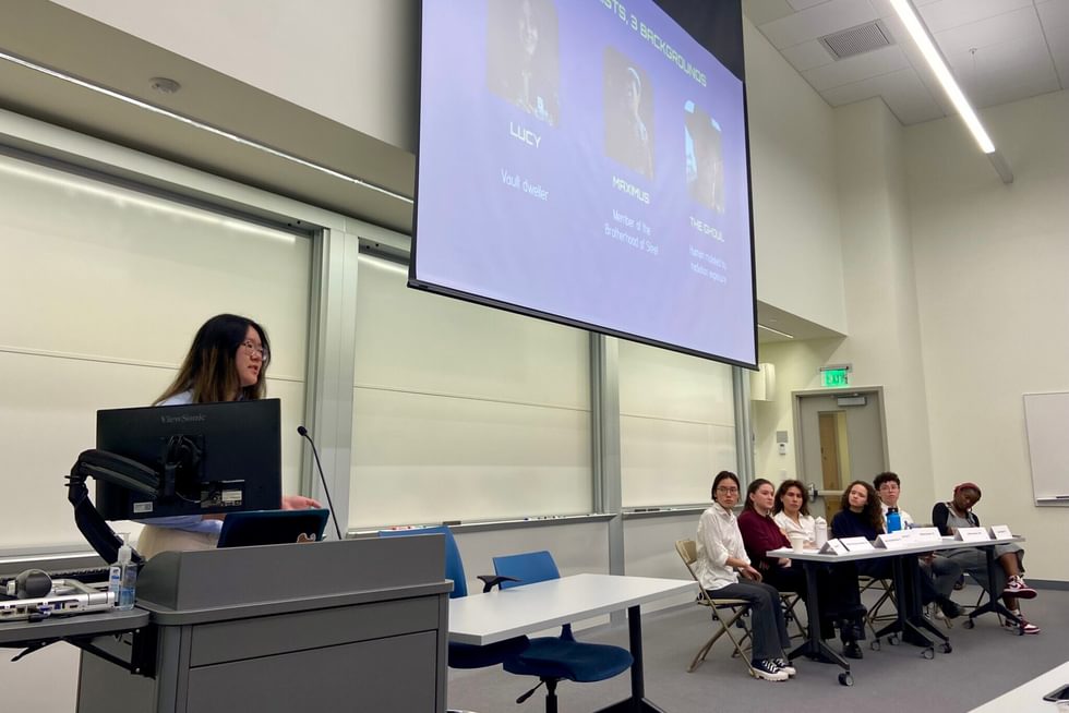 Eunice Zhang ’27 presents her Narrative Lab prospectus at the 2025 Ruhlman conference.