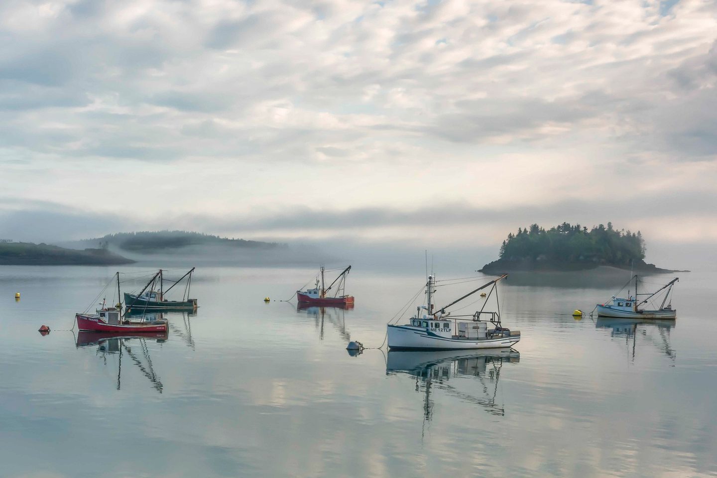 Creating a Spatial Map of the Sea: New Research Visualizes How Fishing Communities Can Change Fishing Habits to Adapt to Climate Change Creating a Spatial Map of the Sea: New Research Visualizes How Fishing Communities Can Change Fishing Habits to Adapt to Climate Change
