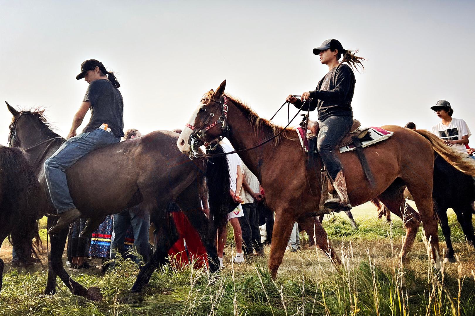 Katharine Hyslop ’17 rides a horse during the Whitestone Hill Ride